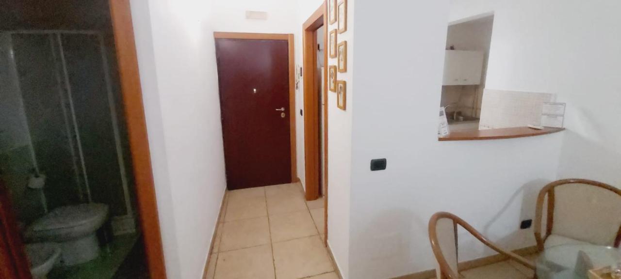 Mamo1 - Appartamento In Pieno Centro Citta Bari Exterior foto